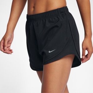 Women's Nike Tempo Dri-FIT Mid-Rise 3-in. Black Running Shorts size small